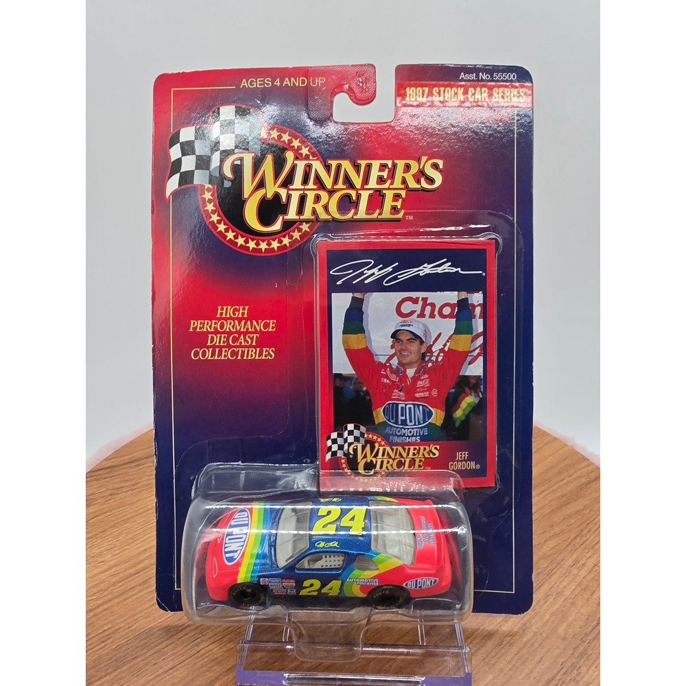 Winner's Circle 1997 Jeff Gordon 24 DuPont 1/64 Diecast Stock Car Nascar